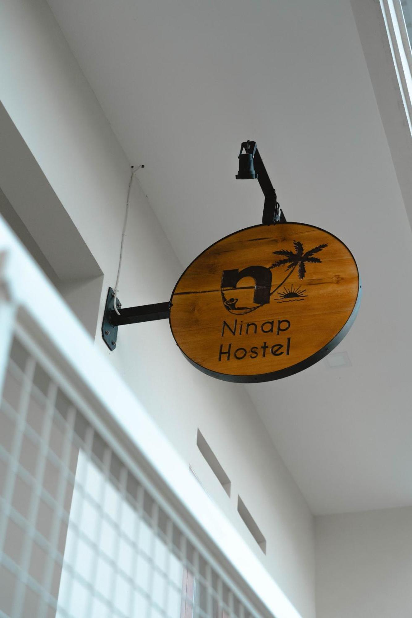 Ninap Hostel Banyuwangi  Exterior foto